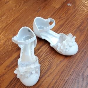Infant white dress shoes